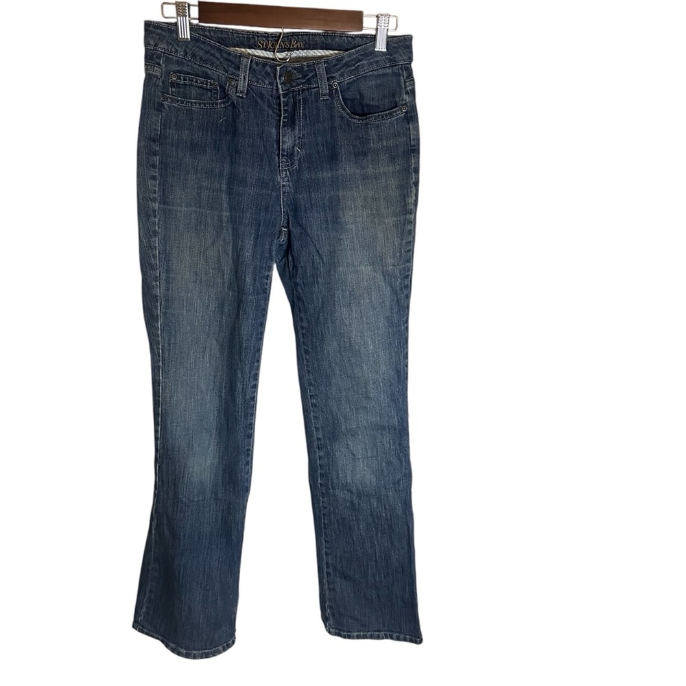 St John’s Bay Women’s Size 8 Bootcut Jeans